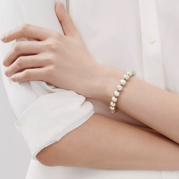 Tiffany & Co Hardware Bead Bracelet in Sterling Silver 10 mm 8.25 length - Picture 9 of 12